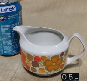 LECHERA VINTAGE FLORES 8X9CMS